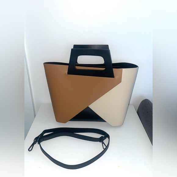 Stylish Leather Made in Italy Brown Black and Cream Tote Bag - Picture 1 of 7